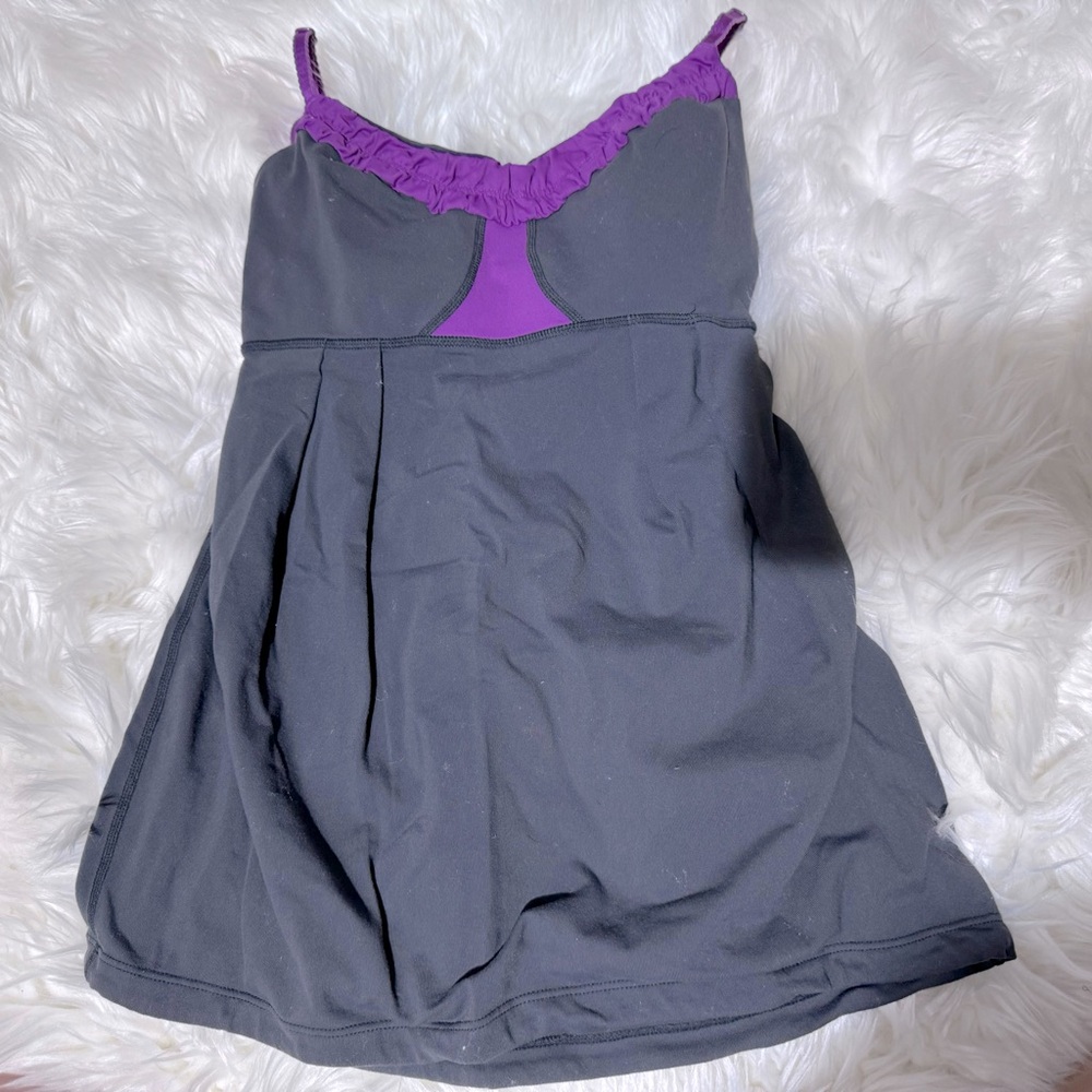 Lululemon grey/purple tank size 4‎